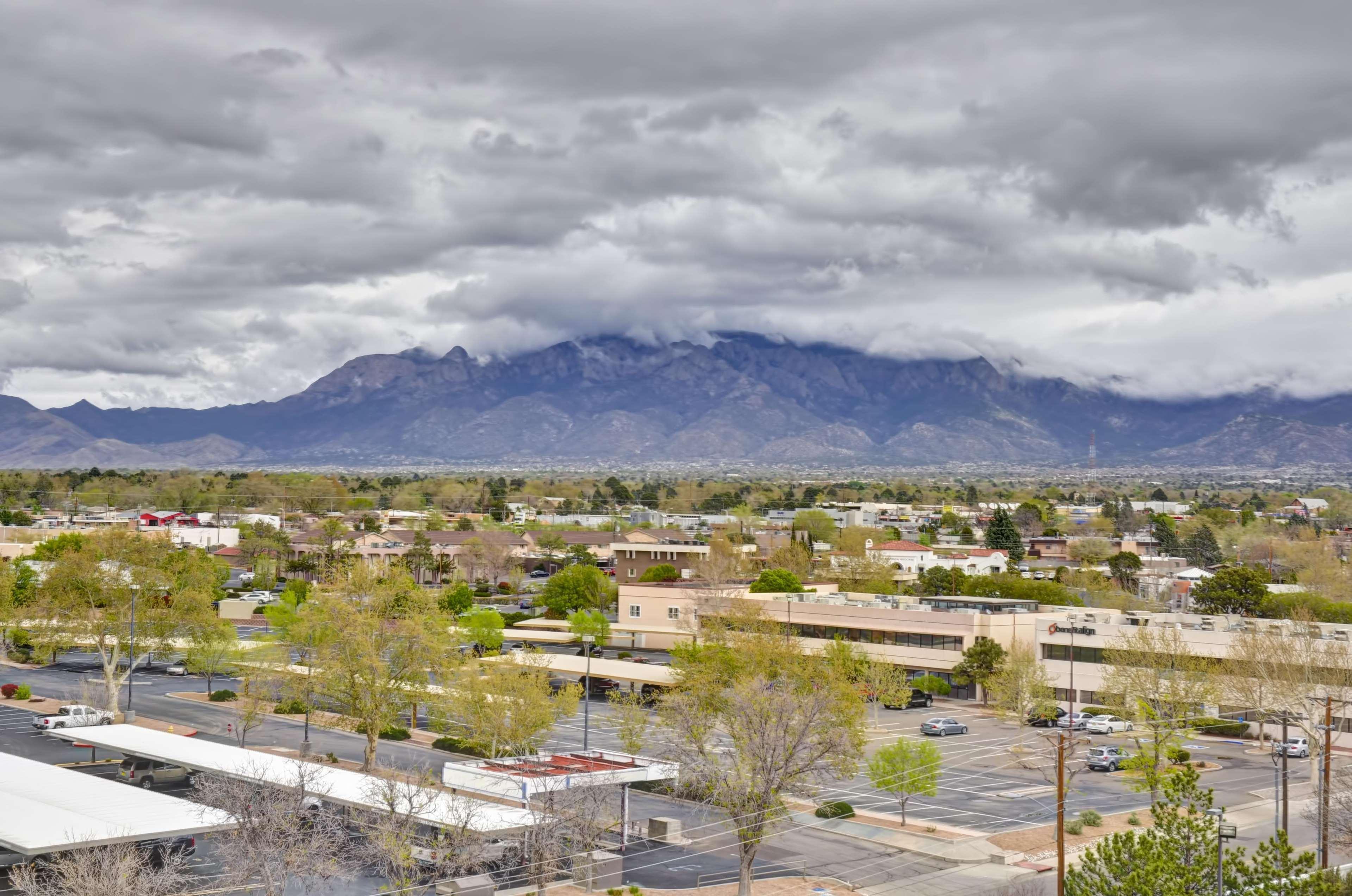 Hyatt Place Albuquerque Uptown Extérieur photo